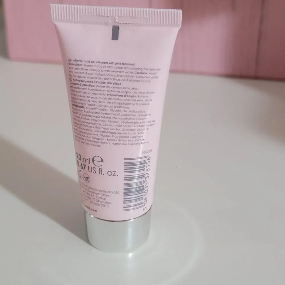 RODIAL Salicylic Acid Pore Refining Cleanser New and Sealed